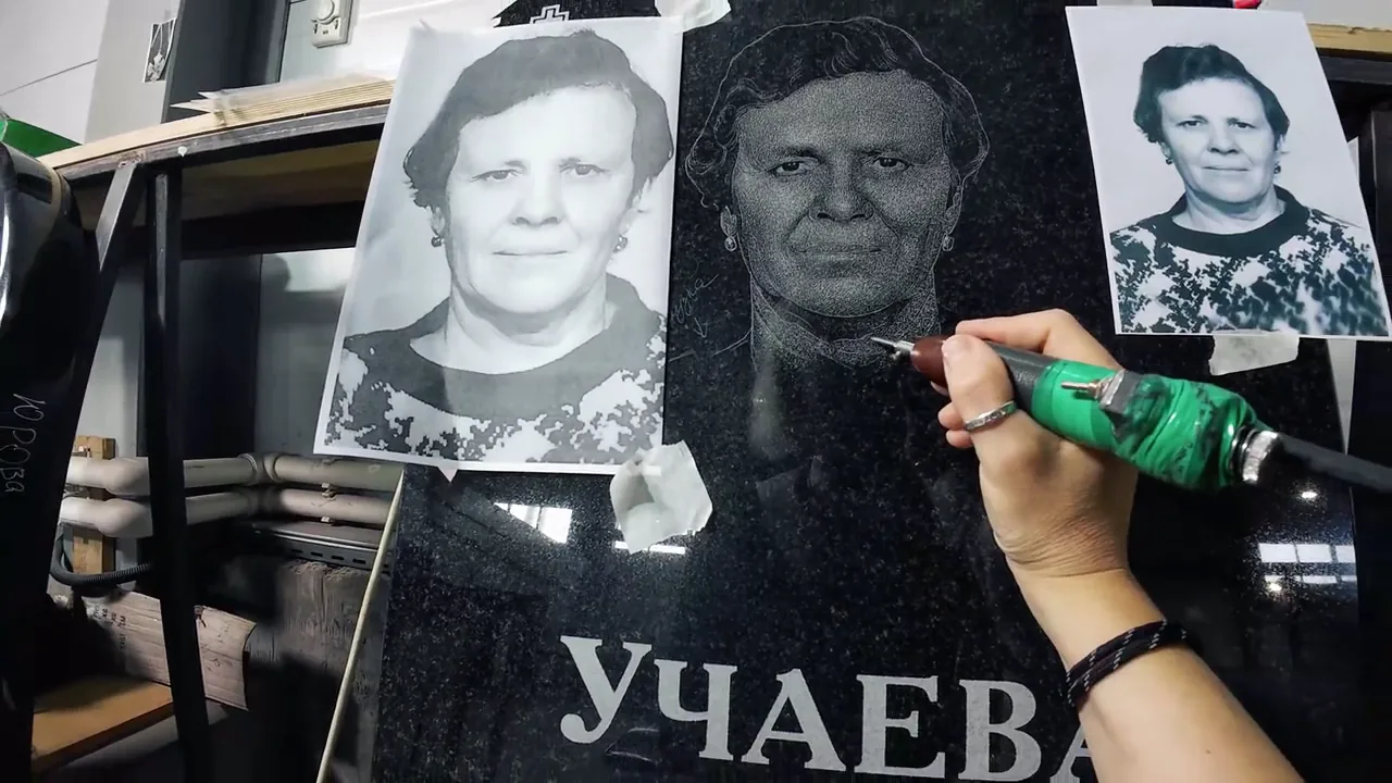 Гравировка – изготовление памятника на нашем производстве