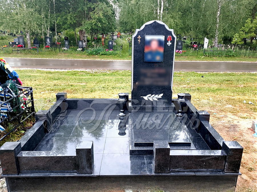 Индивидуальные заказы: готовый памятник, проект 22